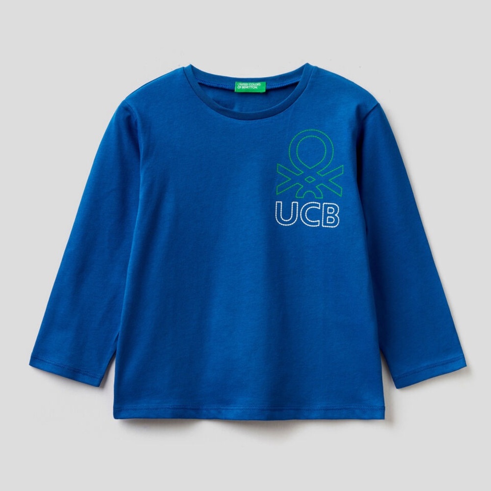 United Colors Of Benetton kids tshirt 4-5 YEARS